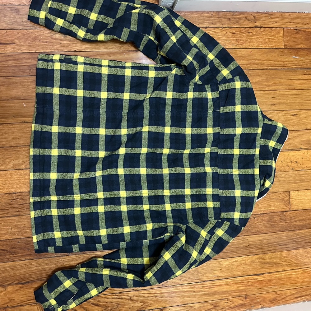 Beautiful Giant sweater - Picture 5 of 5